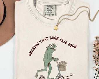 Camiseta divertida de colores cómodos que persigue esa feria del libro, regalo para maestros de secundaria, camiseta de bibliotecario, amante de la lectura, camiseta gráfica de ratón de biblioteca