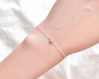 Solanna Solitaire Sparkle Crystal Chain Crystal
