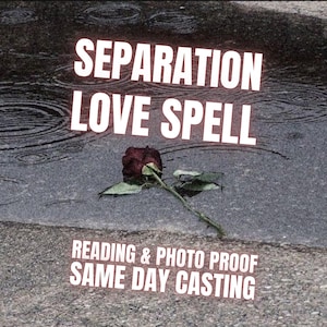Könnte beinhalten: Eine dunkelrote Rose liegt auf nassem Asphalt mit Wellen in einer Pfütze. Der Text lautet: SEPARATION LOVE SPELL, READING & PHOTO PROOF, SAME DAY CASTING. Die Rose hat einen grünen Stiel und Blätter, die sich vom grauen, texturierten Boden abheben.