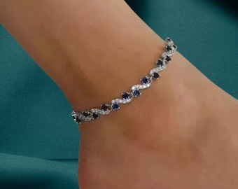 Bracelet de cheville en or blanc 14 carats et saphirs bleus pour femme - Bracelet de cheville fait main en argent sterling 925 avec pierres précieuses bleues rondes - Cadeau d'anniversaire pour elle