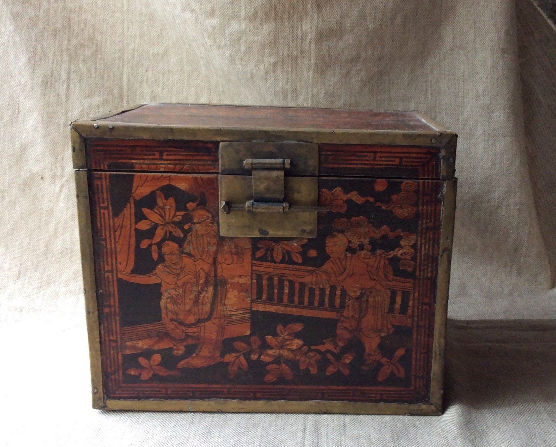 Tea Caddy Hand-Carved Wooden Box Chest Brass Lock 1930s Asian Wood Jew –  Antiques And Teacups