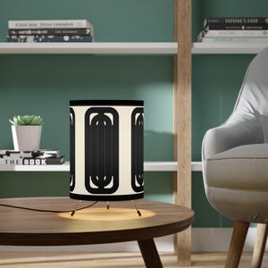 Modern Tripod Table Lamp: High-Res Printed Shade, Stylish Accent Lighting