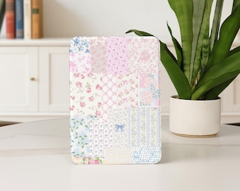 Funda Kindle con collage de flores rosas para Kindle 12.º básico (2024), Paperwhite 10.º, 11.º, 12.º, 5.º, 6.º y 7.º, Colorsoft de 7 pulgadas, cubierta personalizada con correa de mano.