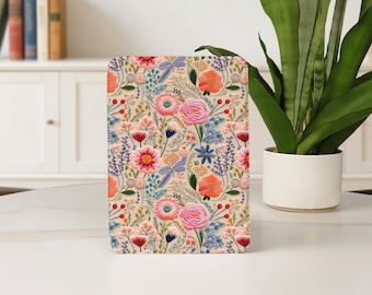 Funda Colorsoft con diseño floral colorido para Kindle (12.ª generación, 2024), Paperwhite (10.ª/11.ª/12.ª generación, 5.ª/6.ª/7.ª generación), bordada a medida, con correa de mano.