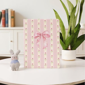 Cute Pink Bow Flowers Stripes iPad Case for 2025 2024 Air 7/6/5 iPad 10 10.9&quot;, 10.2&quot; iPad Pro 11&quot;12.9&quot; 13&quot; iPad Mini 6/7 with Pencil Holder