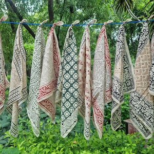 Unique Bulk Bandanas Set of 10 Organic Cotton Bandana Bandana Scarf, Paisley Design Scarf, Vibrant Color, High-Quality