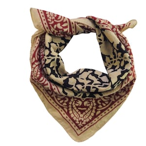 Hand Block Print Bandana. Paisley Design Scarf, Vintage Bandana, Winter Scarf, Cotton Bandana, Unique Design Bandana