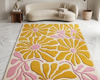 Tappeto in lana trapuntato a mano – Fantasia floreale anni '70 con margherite, giallo senape e rosa pastello