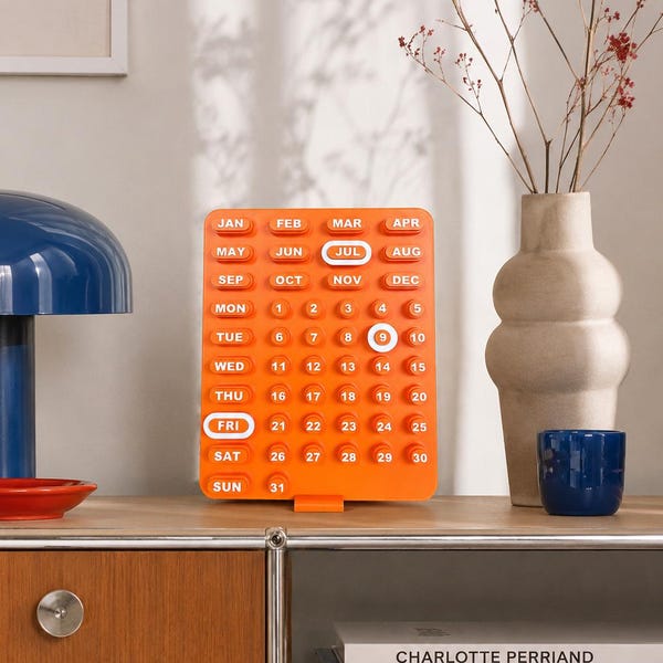 Retro orange Space Age perpetual calendar, mid-century design, made in France, eco-friendly PLA, 20x25 cm, vintage decor, modern design object