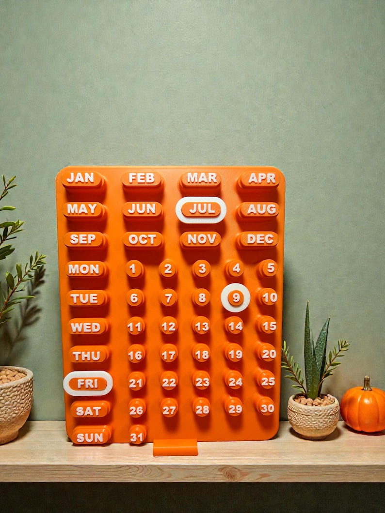 Retro orange Space Age perpetual calendar, mid-century design, made in France, eco-friendly PLA, 20x25 cm, vintage decor, modern design object image 1