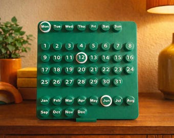 Green perpetual calendar – Retro 70s design object – Original decorative gift
