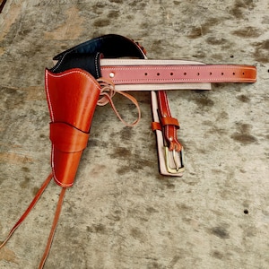 Western Cowboy Vintage Belt Ammo Loops Leather Holster .22 .357 .38 .44 .45