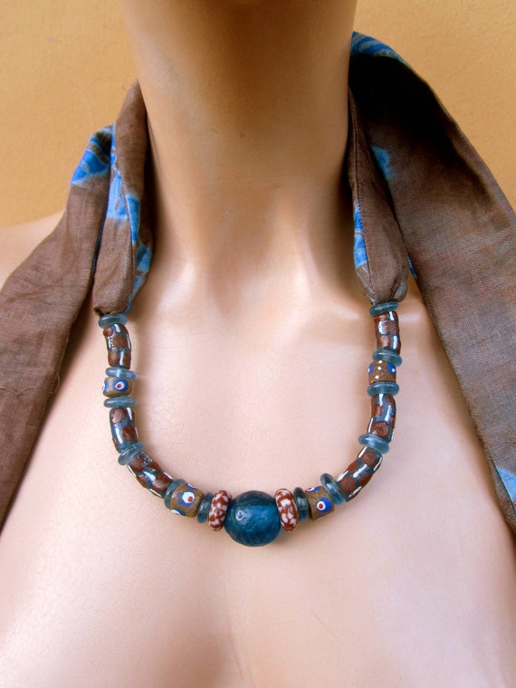 Come Abbinare la Tua Collana di Bigiotteria al Vestito - Mya Accessories