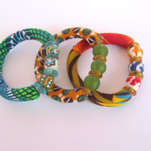 Armband van recyclebaar glas - Tienercadeau kleurrijke stapelkralenarmbanden - Etnische tribale armbanden