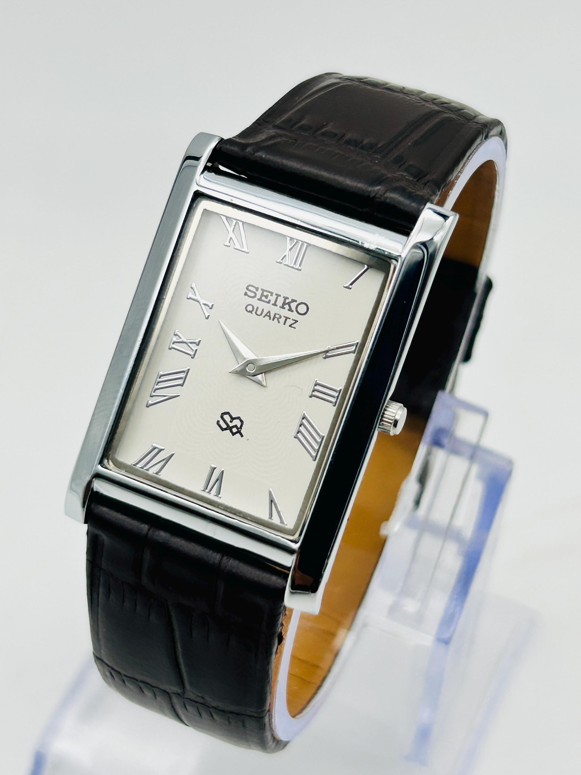 Vintage Seiko Tank Watch: Men's Stainless Steel & Leather Band