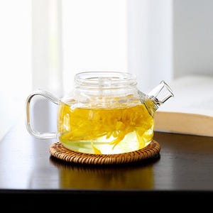 Handmade mini glass teapot, transparent heat-resistant glass teapot, flower teapot, tea water separation teapot, Kung Fu teapot,gift for her