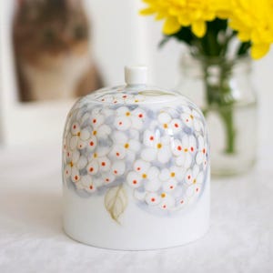 Hand-Painted Floral Ceramic Pet Ashes Urn: Personalized Memorial Keepsake