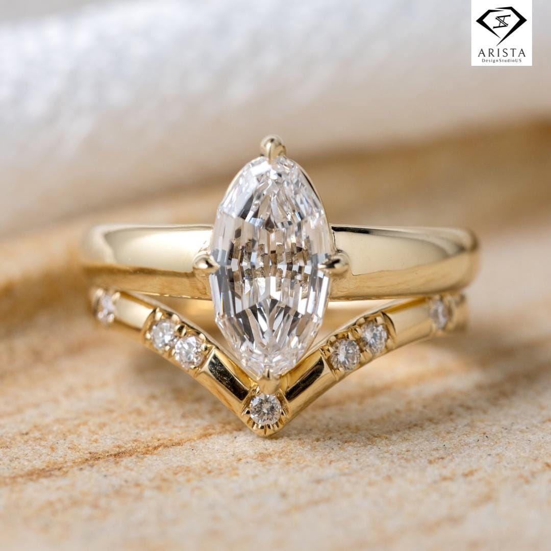 Step Cut Riing 3 Ct Oval Step-cut Moissanite Ring in 14K Gold, Solitaire Engagement ...