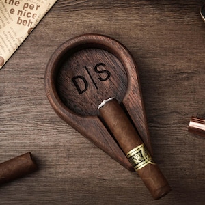 Askfat med monogram för cigarrer, personlig bröllopsgåva, 4 stilar