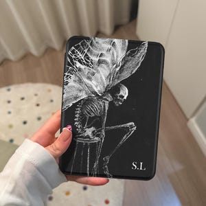 Gothic Fairy Skull Magnetic Kindle Case 7"/6.8"/6" Paperwhite 12th 11th Leather Cover with Strap Dark Grunge Colorsoft Case Book Lover Gift image 4