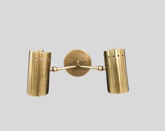 Aplique de pared MCM de latón estilo vintage con doble luz, pantallas cilíndricas giratorias, lámpara de tocador con cableado para sala de estar o pasillo.