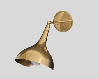 Aplique de pared vintage de latón – Aplique moderno de mediados de siglo, lámpara de metal dorado, decoración minimalista para el hogar, aplique de latón con brazo giratorio para comedor y sala de estar.