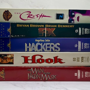 1990s VHS Movie Tape Lot: Adventure, Psychological Thriller, Horror, Action