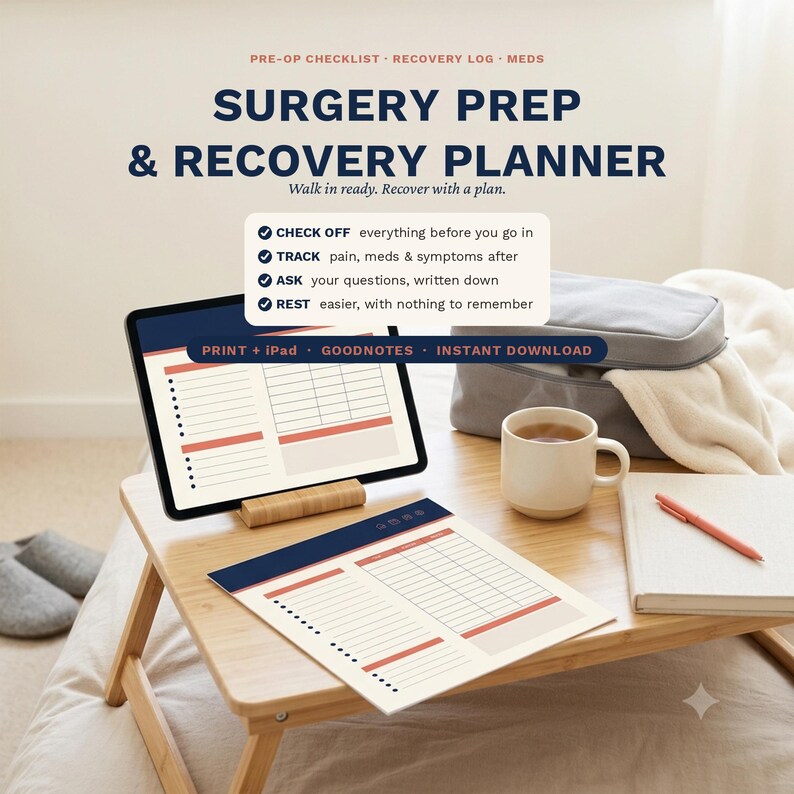 K&ouml;nnte beinhalten: Ein Planer f&uuml;r Operationsvorbereitung und Genesung auf einem Tablet und gedrucktem Papier. Der Text lautet: SURGERY PREP & RECOVERY PLANNER, PRE-OP CHECKLIST - RECOVERY LOG - MEDS, CHECK OFF, TRACK, ASK, REST, PRINT + IPAD, GOODNOTES, INSTANT DOWNLOAD.