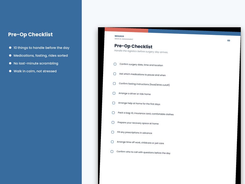K&ouml;nnte beinhalten: Ein wei&szlig;es Dokument mit dem Titel Pre-Op Checklist, einem blauen Kopfbereich und einer Liste von zehn Aufgaben, darunter die Best&auml;tigung von OP-Details, Medikamentenanweisungen, Fasten, Transport, Hilfe zu Hause und Vorbereitungen.