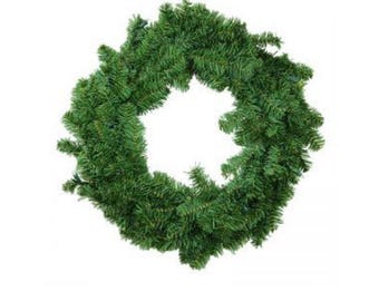 24" Green Canadian Pine Wreath 220 Tips