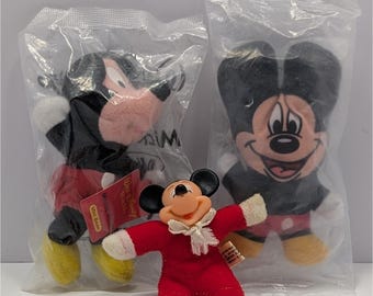 Vintage WDW Mickey Mouse Book Pets 1970s & Kellogg's Mini Bean/Plush 2004/2008