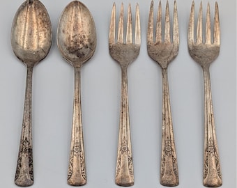 Camelia 1940 Silver Plate Floral Flatware 5 piece Lot 3 Salad Forks 2 Teaspoons