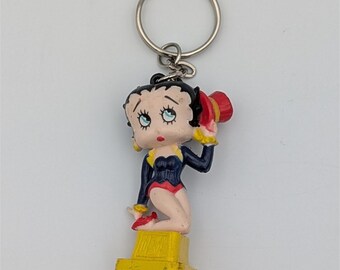 VTG 1995 Betty Boop Dorda Toys King porte-clés avec figurine en caoutchouc Hearst Corp
