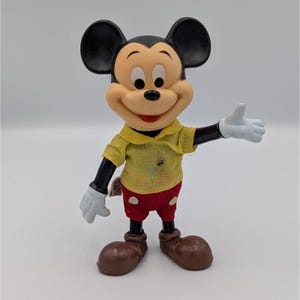 Vintage R. Dakin Walt Disney World Rubber MICKEY MOUSE Figure 8" Poseable 1968 image 1