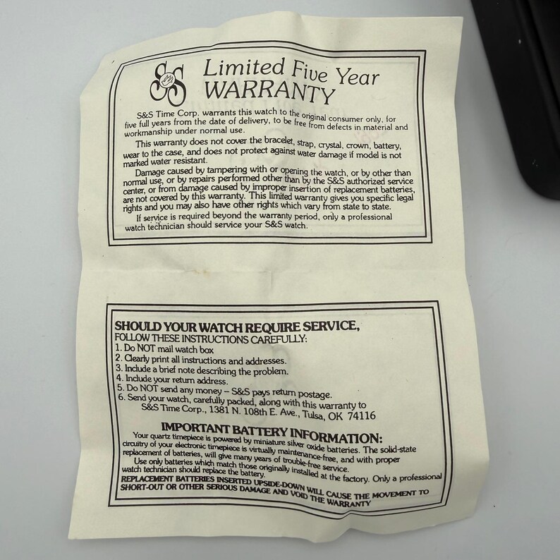 Carls Jr Armbanduhr Gold-Ton Schwarz Lederarmband Stern-Logo Analog Quarz Time Corp Bild 12