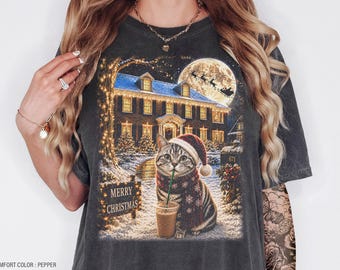 Camiseta navideña con gato bebiendo café helado, camiseta acogedora de invierno con animales para las fiestas, camiseta para mamás de gatos - Sudadera