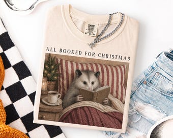 Camiseta navideña con estampado de zarigüeya leyendo, sudadera acogedora para amantes de los libros, camiseta con el lema "Todo reservado para Navidad".