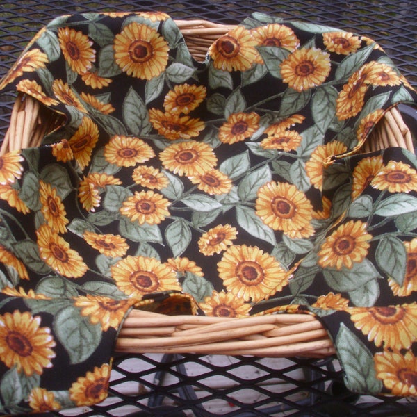 Small Bread Basket Liner 13 Inch Square Sunflowers on Green Print Fall Bread Basket Cover Basket Liner Hostess or Housewarming Gift