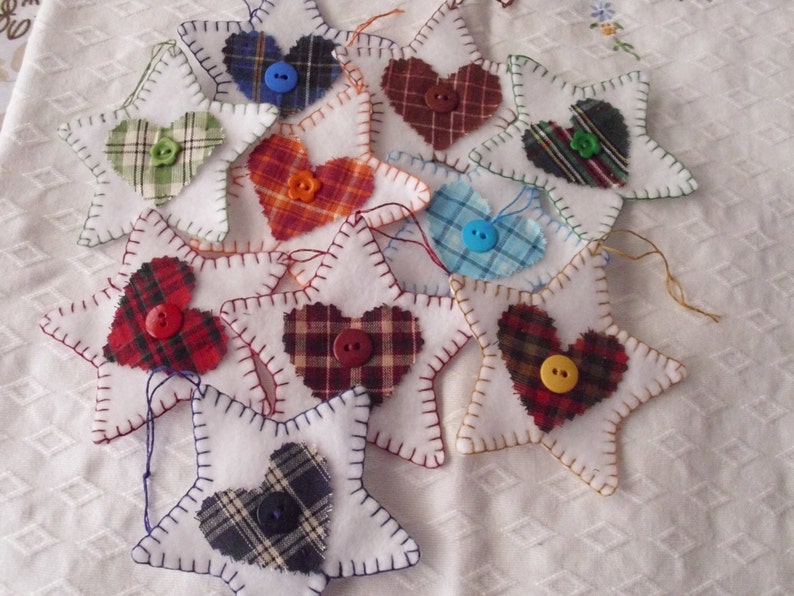 Felt Tree Ornaments Set of 10 Package Tags With Homespun Fabric Trim Hand Stitched Garland Gift Tags Small Gifts