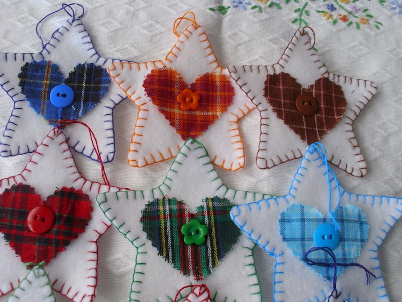 Felt Tree Ornaments Set of 10 Package Tags With Homespun Fabric Trim Hand Stitched Garland Gift Tags Small Gifts