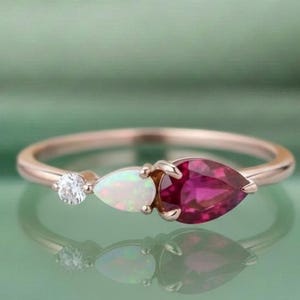 Anel de Opala Rubi Pera: Aliança de Casamento de Moissanita em Ouro Rosa Art Déco