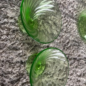 Vintage swirl uranium sundae cups
