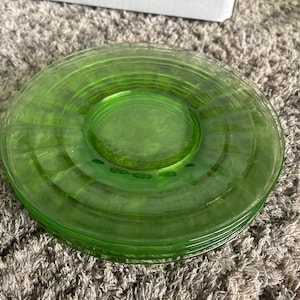 Vintage Anchor hocking square design uranium plates