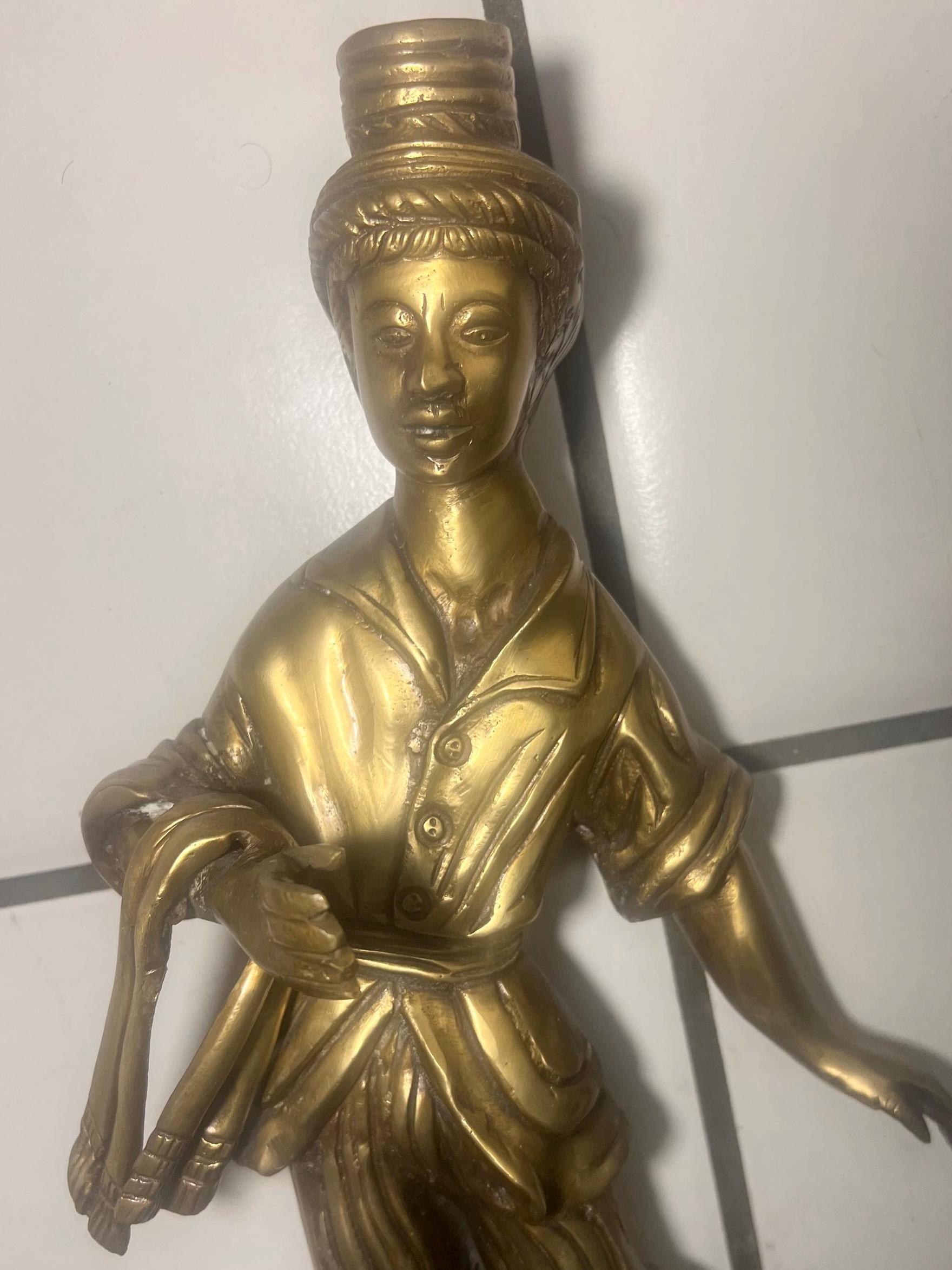 ヴィンテージの漆塗り真鍮製女性像、インド、21インチ - Etsy 日本