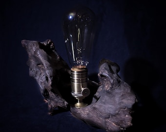 Silent Balance – Driftwood Sculptural Lamp, Industrial Wooden Light