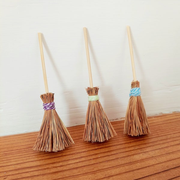 Miniature Brooms Dollhouse Fairy Garden Accessories Halloween Decor Craft Supplies Handmade Witch Broomstick Pine Needle