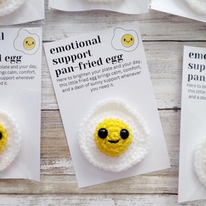 Emotional Support Pan-Fried Egg Pocket Hug, Crochet Amigurumi Comfort Plush, Handmade Fried Egg With Encouragement Card, Sunny Gift Idea