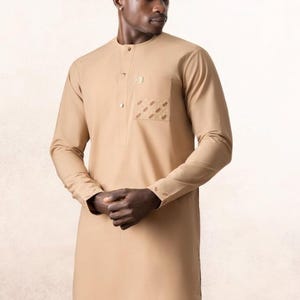 Traditionelle Herrenkleidung, afrikanische Herrenbekleidung, afrikanische Herrenbekleidung, afrikanischer Hochzeitsanzug, Groomsmen-Anzug, Bräutigamanzug, Herren-Senator-Anzug