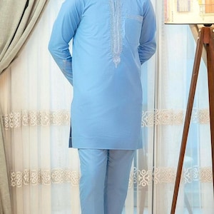 Traditionelle Herrenkleidung, afrikanische Herrenbekleidung, afrikanische Herrenbekleidung, afrikanischer Hochzeitsanzug, Groomsmen-Anzug, Bräutigamanzug, Herren-Senator-Anzug