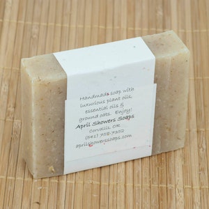 Oatmeal Lavender Essential Oil 1 Soap Bar, 4 Ounces image 4